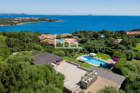 Villa_Girella_2_watermark